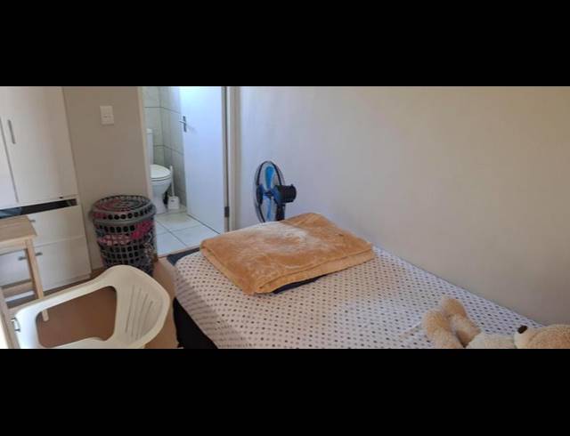 1 BEDROOM PROPERTY TO RENT IN GOODWOOD PARK